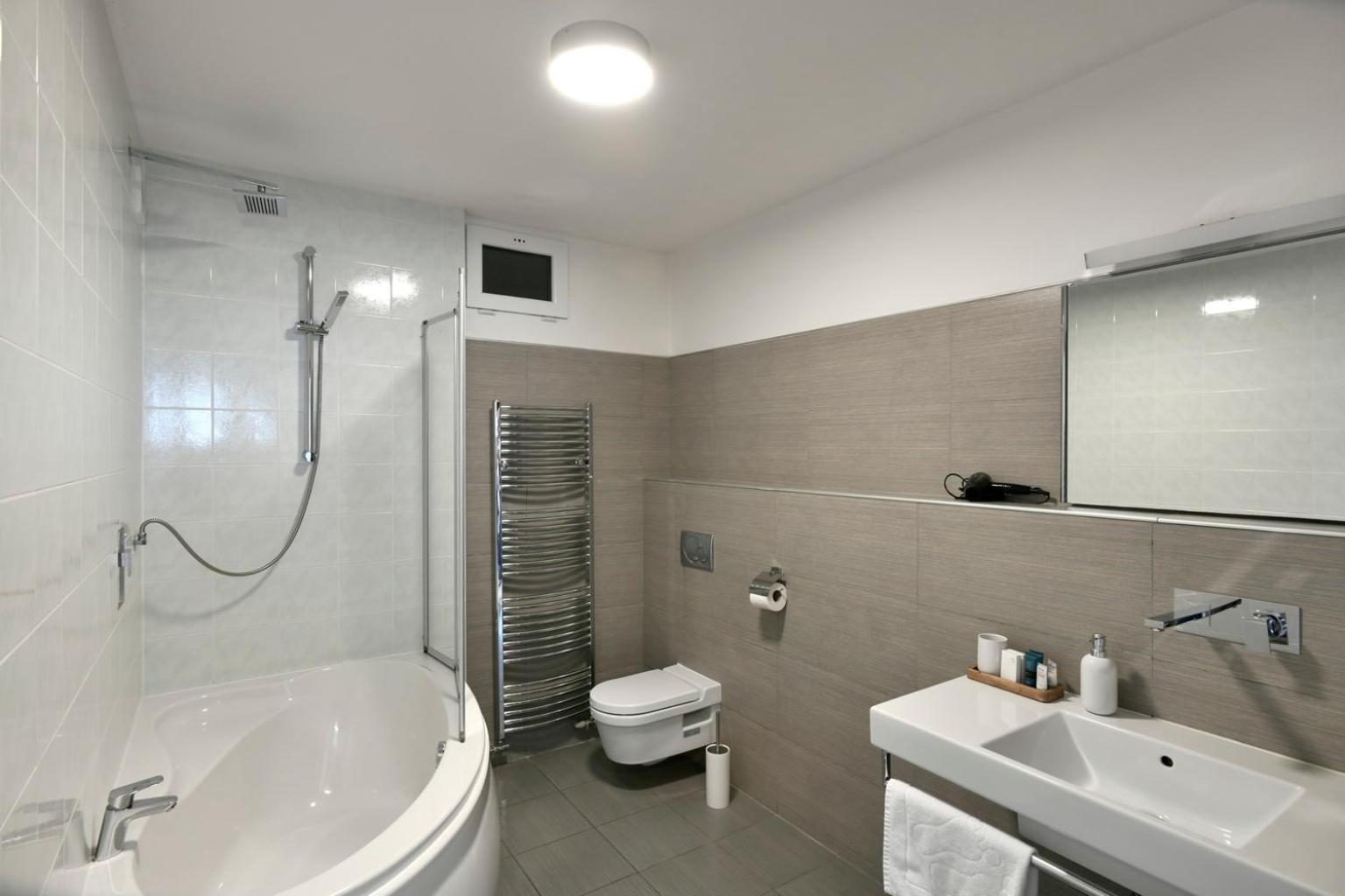 River View Apartments Hotel Bratislava Room photo